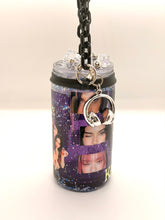 Charger l'image dans la galerie, Tumbler Katseye – Édition Glitter Purple ✨
